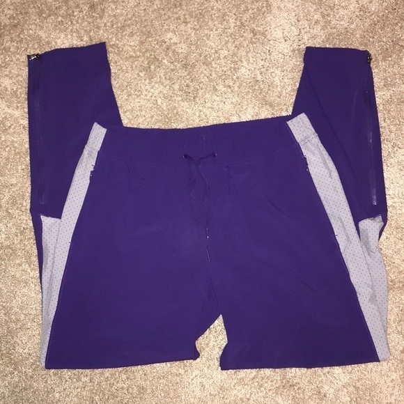 NWT Under Armour Perpetual Storm Joggers - Picture 5 of 8